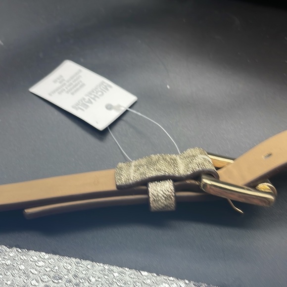 Michael Kors belt purse - Picture 7 of 7